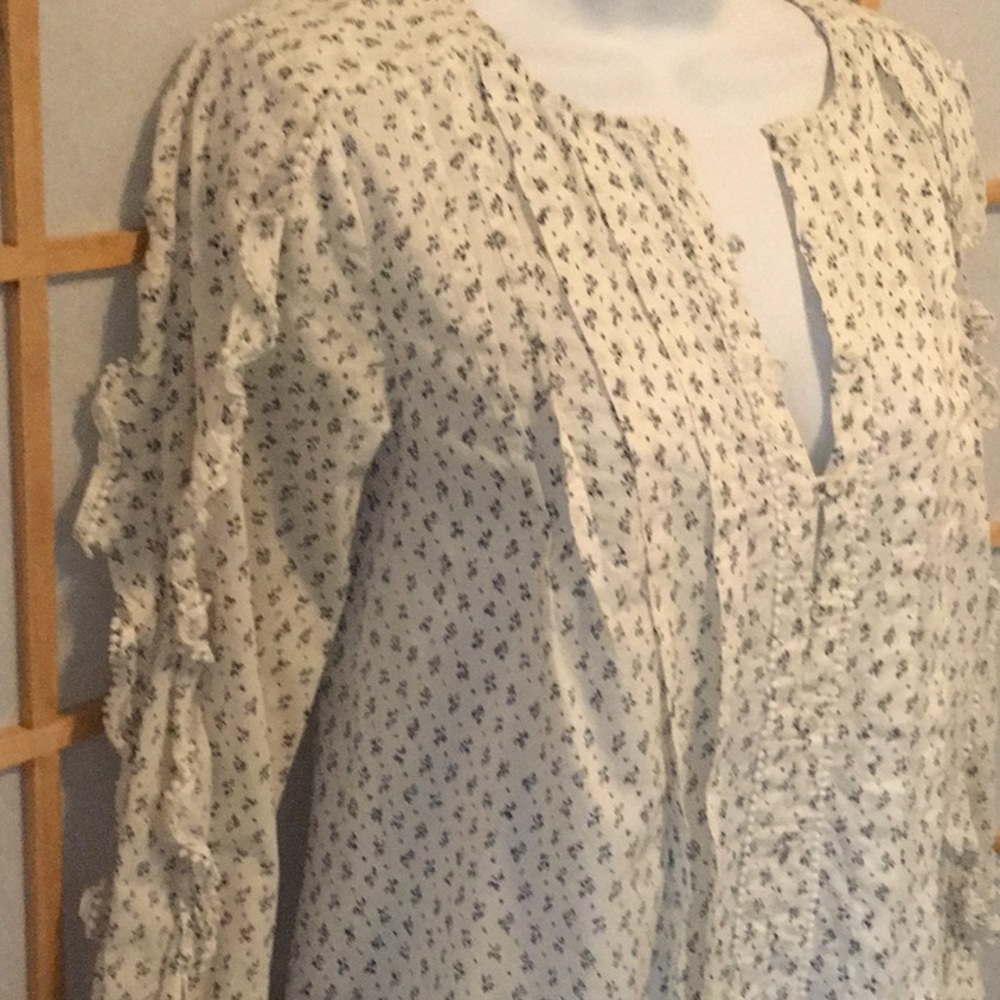 La Vie Delicate Blouse Long Sleeve Feminine